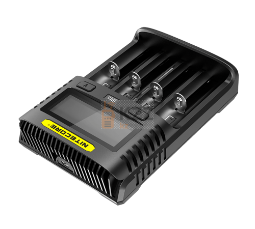 Зарядное устройство NITECORE UM4